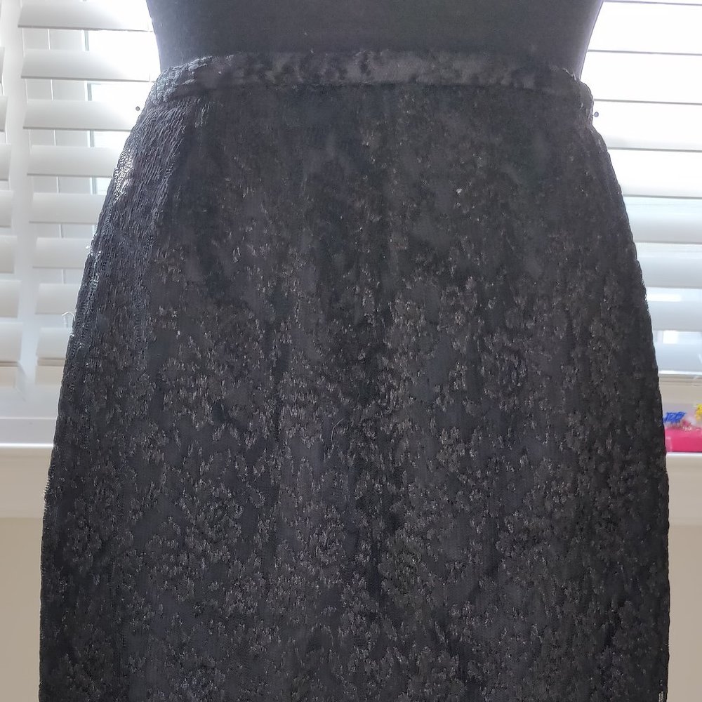 lace skirt